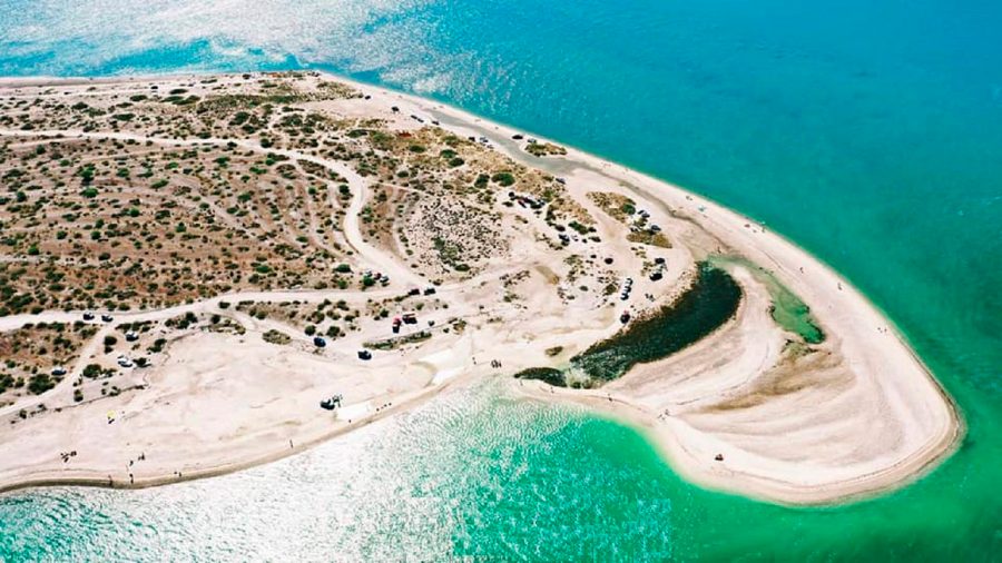 Vacaciones de verano 2021: cómo es y dónde queda Punta Perdices, el Caribe argentino en la Patagonia - El Cronista