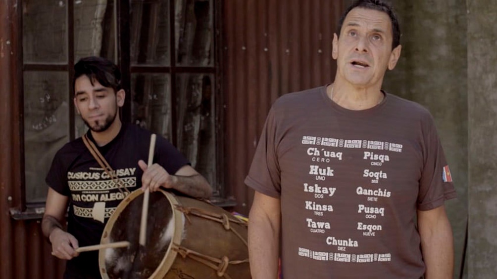Ricardo Mollo en el filme dedicado al cantante y compositor Daniel Toro.