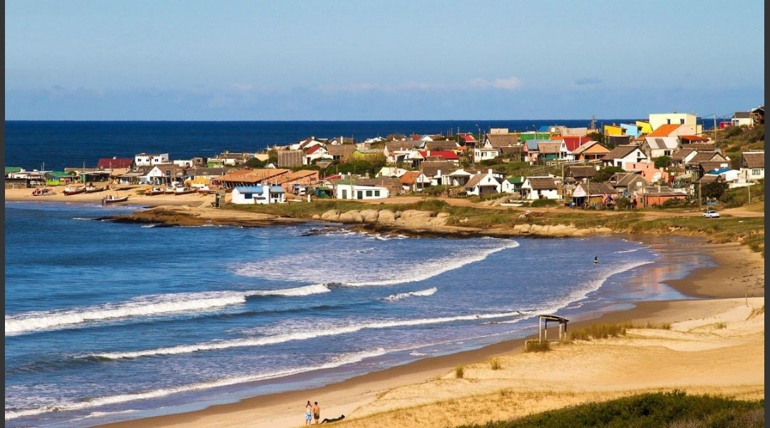 Punta del Diablo, un escape hacia la tranquilidad en Uruguay | Crónica | Firme junto al pueblo